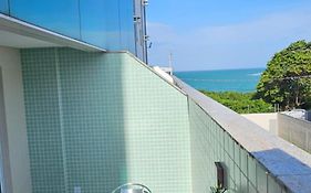 Frente ao Mar Enseada Azul com Área Garden com Churrasqueira Privativa, Ar condicionado e 02 vagas de garagem